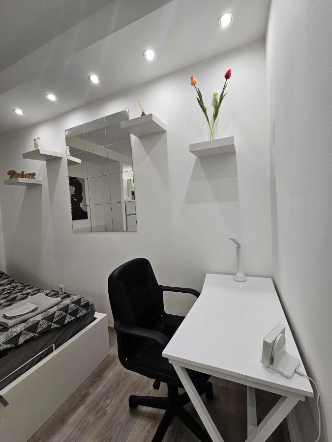 Smart Studio In The Heart Of Budapest Eksteriør billede