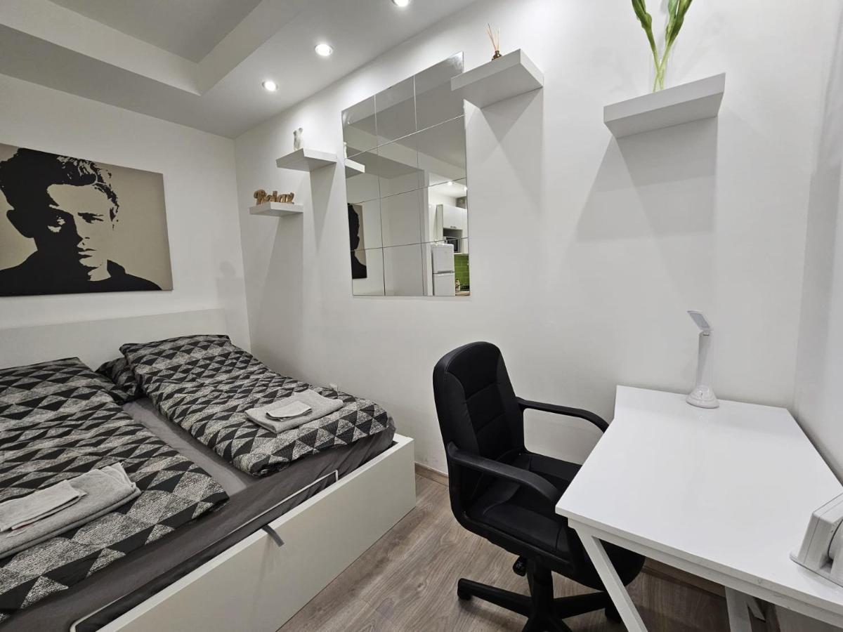 Smart Studio In The Heart Of Budapest Eksteriør billede